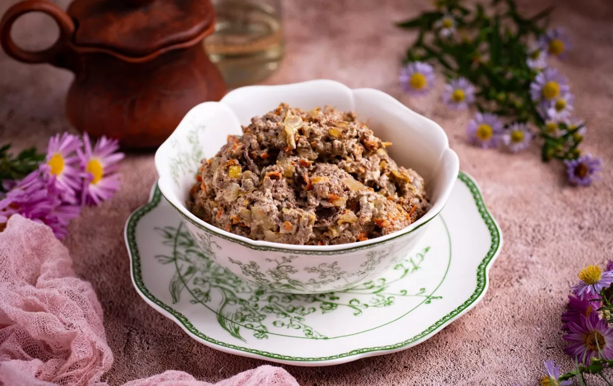 Kepenėlės su morkomis ir svogūnais