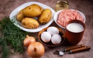 Paruoškite ingredientus. Nulupkite svogūną. Nuplaukite krapus.