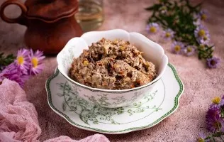 Kepenėlės su morkomis ir svogūnais