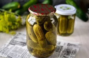 Marinuoti agurkai kaip parduotuvėje